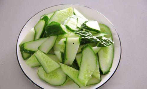 胖瓜吃美食,探寻人间美味，尽享味蕾盛宴